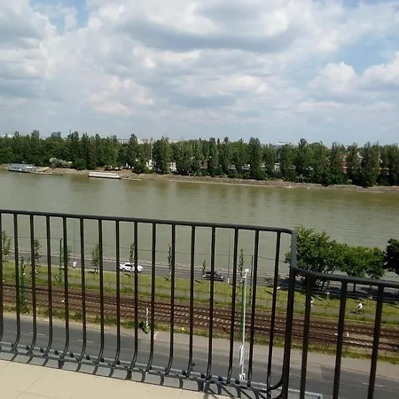 Rooftop Near Danube And Margareth Island Privatunterkunft